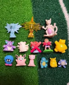 ポケモン ガチャガチャ フィギュア 人形 90年代 レア 初代 - メルカリ