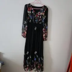 フラワープリント Vネック マキシドレス