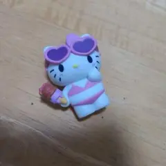 サンリオキャラクターズ　みんなでプールフィギュア　キティ　キティちゃん