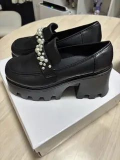 パールベルトレザー厚底ローファー ブラック　24cm GRL