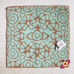 ヴィヴィアンウエストウッド　タオルハンカチ　グリーン系　約28cm