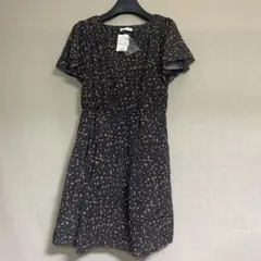 新品　INDEX インデックス　総柄半袖ワンピース　Mサイズのサムネイル