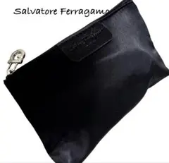 Salvatore Ferragamo ポーチ ブラック