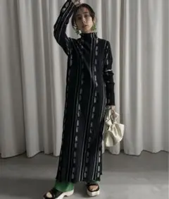 Amerivintage MEDISHEERGEOMETRICKNITDRESS