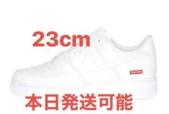 Supreme × Nike Air Force 1 Low 