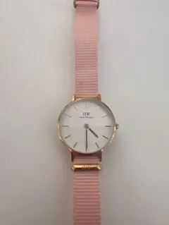 DW ピンク ナイロンバンド 腕時計