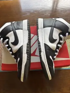 NIKEダンクハイパンダ