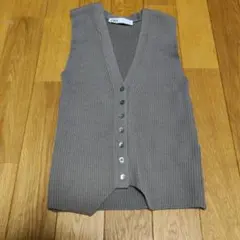 ZARA ニットベスト Vネック リブ編み ベージュ S