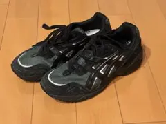 ASICS 1203A042 スニーカー ブラック 26.0cmのサムネイル