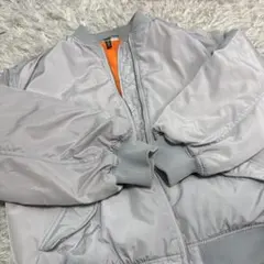 クイックシルバー探検隊様 専用H&M　 MA-1 シルバー グレー　美品