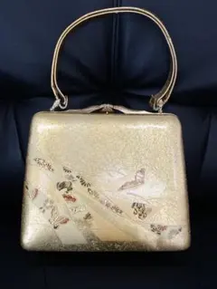 【和装】ゴールド 和装用バッグ 蝶と花の模様
