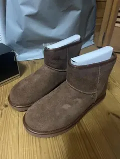UGG スターウォーズ　チューバッカ　ムートンブーツ　未使用　starwarsのサムネイル