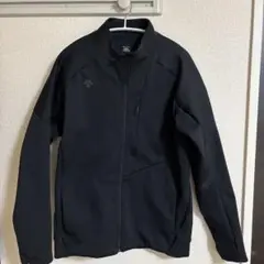 デサント TOUGHトレーニングジャケット