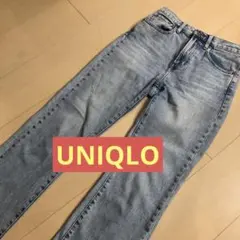 ユニクロ　　　　　　　　　　　　ライトブルーストレートデニム