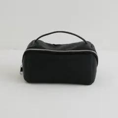 CLANE オープン記念ノベルティ　フェイクレザーポーチコスメポーチ　新品未使用