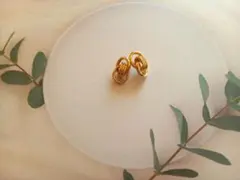 【新品】ゴールドピアス ゴージャス シンプル ゴールド ファッションアイテム