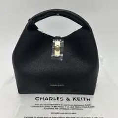 正規品】CHARLES & KEITH チャンス バケットバッグ ブラック - メルカリ