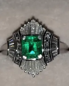 最終お値下げ／天然エメラルド1ct以上／ ダイヤ0.6ct/ pt900/12号