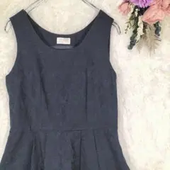 アロー　ノースリーブワンピース　小花柄　ひざ丈ミニスカート　М　総柄　光沢