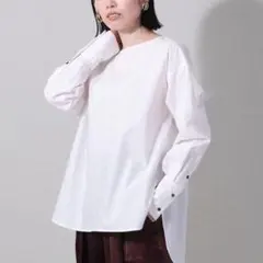 エウクレイド/新品タグ付き/バックボタンノーカラーシャツ/裾前後差ラウンドヘムのサムネイル