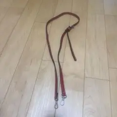 スマホストラップ 赤と黒