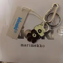 新品未使用　マリメッコ ウニッコ キーホルダー