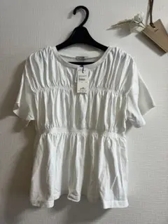 レトロガール　シャーリングデザインtシャツ アイボリーのサムネイル