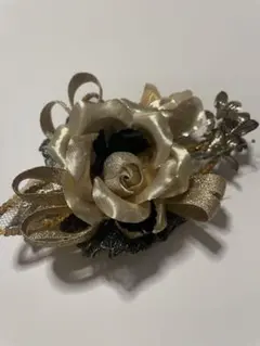 フラワーコサージュ ゴールド ブラック 卒業式　入学式　結婚式