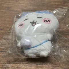 ちいかわ　ハチワレ　ぬいぐるみ