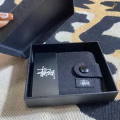 Stussy 二つ折り財布 ブラックのサムネイル