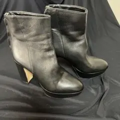 ZARA BASIC ブラックレザー ヒールブーツ