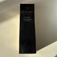 クレドポーボーテ タンクレームエクラn オークル20 ファンデーション　クリーム