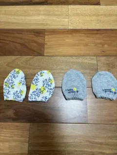 ベビー用ミトン 4点セット 花柄とグレー