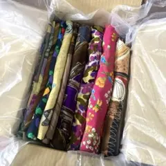 布地　はぎれセット　60サイズ箱いっぱい　ポリエステル系