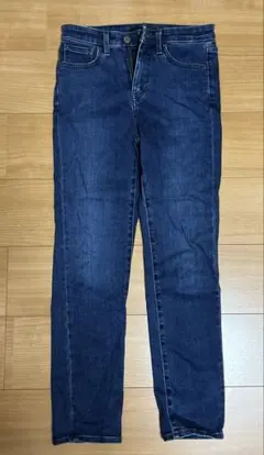 UNIQLO スキニーストレートデニム