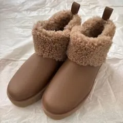 UGG ムートンプラットフォームブーツ
