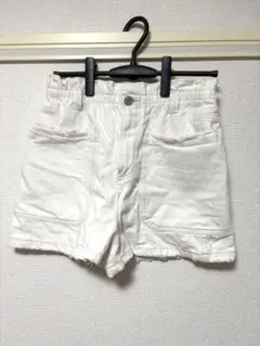 ZARAホワイトショートパンツ EUR 36