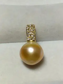 南洋パール、バロック、ゴールド&イエロー色つきペンダントトップ