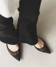 美品 LE TALONルタロン23.5ポインテッドチュールドットフラットパンプス