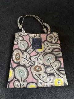 Item thumbnail for item eda272b5-8712-49af-85b2-760ea6d71c00