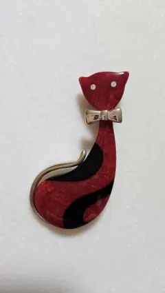 猫デザイン　ブローチ