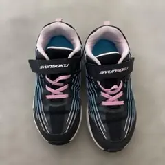 瞬足 スニーカー 22cm