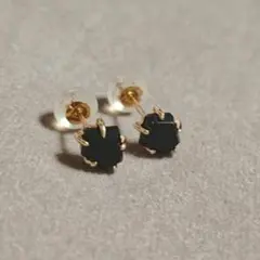 Jouete K10 ブラックカルセドニーピアス