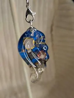 レジンオルゴナイトペンダント（ストラップ付き）