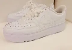 ナイキ（NIKE）スニーカー コート ビジョン アルタ LTR ホワイト