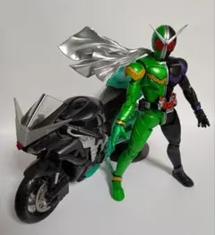 仮面ライダーW サイクロンジョーカー フィギュア 中古 メディコムトイ 入手困難 仮面ライダーW サイクロンジョーカー フィギュア 中古 メディコムトイ