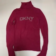ダナキャラン　DKNY ピンク タートルネックセーター