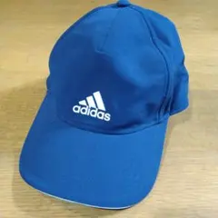 adidas ネイビー キャップ