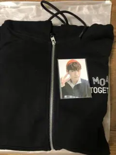 TOMORROW X TOGETHER ZIP-UP HOODIE 黒(M)