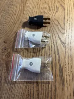電源プラグ 3個セット 黒1個 白2個のサムネイル